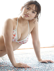 翁公吮她的花蒂和奶水小说